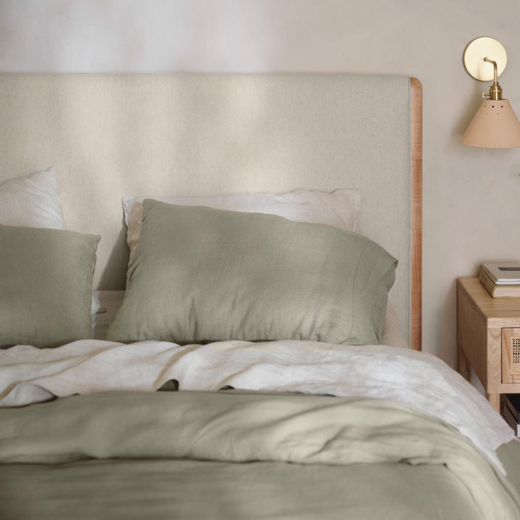 Laurel Bed with Low Footboard